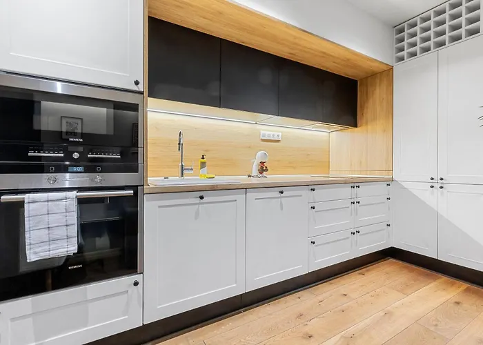 Lam Great Comfort 3br Ac * 브라티슬라바