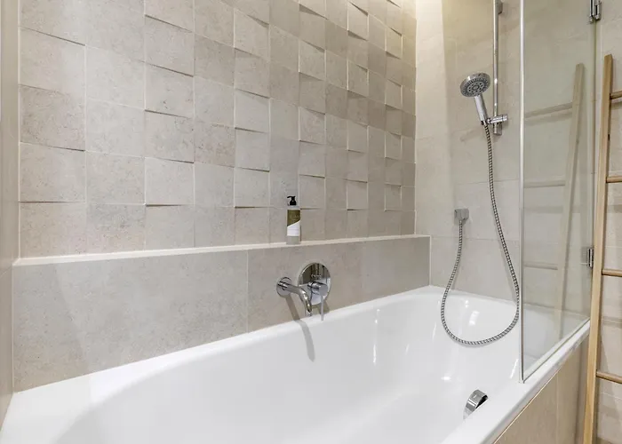 Lam Great Comfort 3br Ac 아파트 브라티슬라바